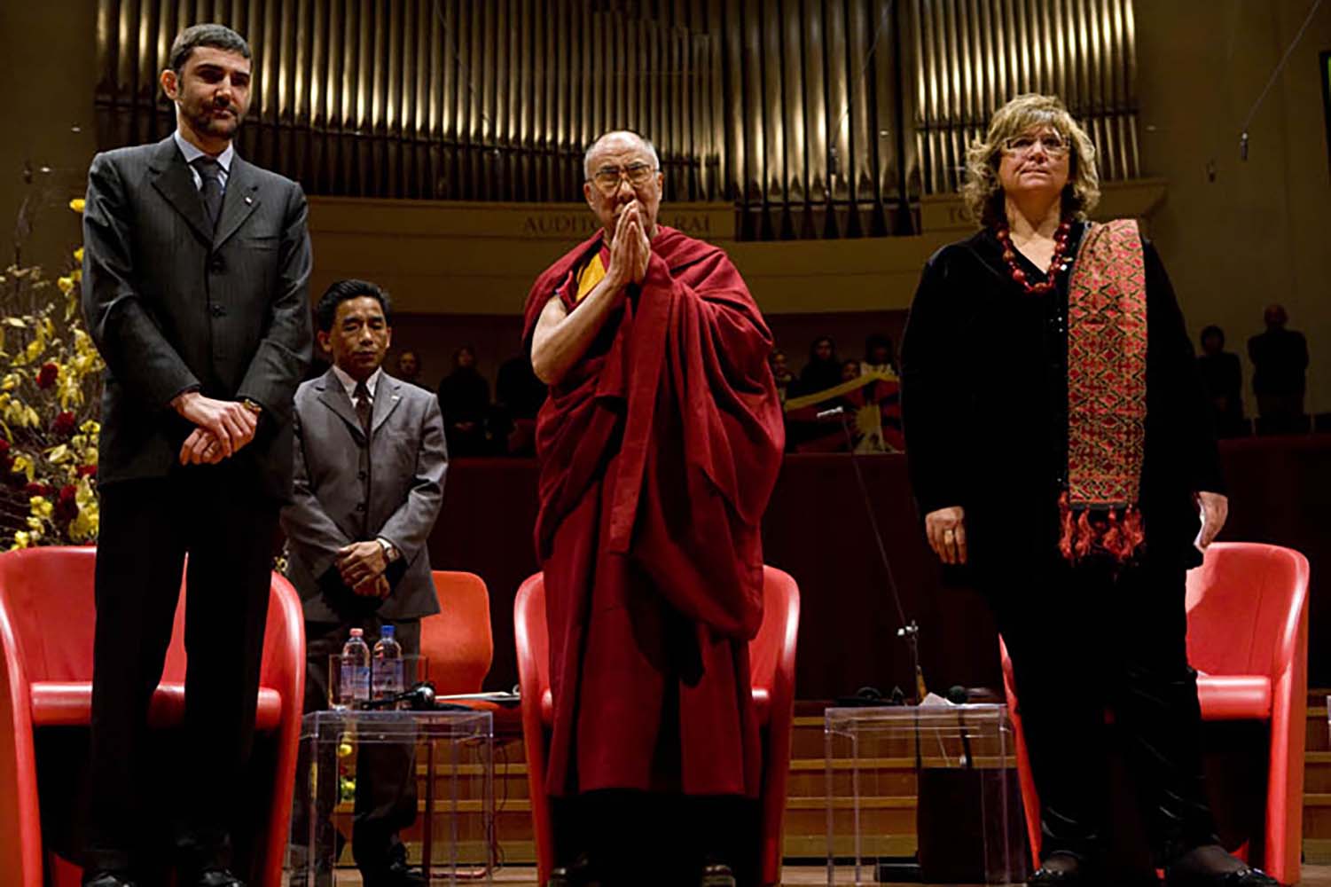 dalai-+-cris-auditorium